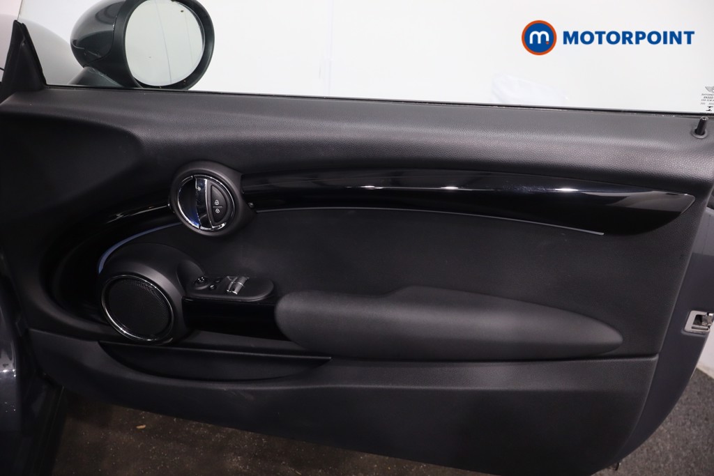 Mini Hatchback Cooper S Exclusive Automatic Petrol Hatchback - Stock Number (1605476) - 24th supplementary image