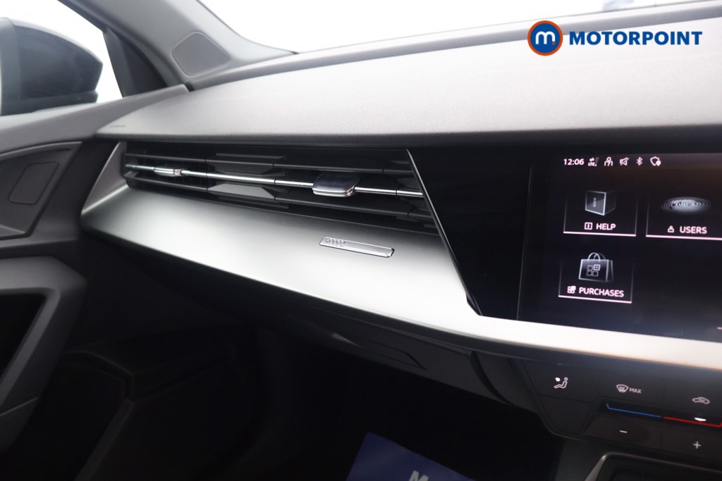 Audi A3 Technik Manual Petrol Hatchback - Stock Number (1605791) - 9th supplementary image