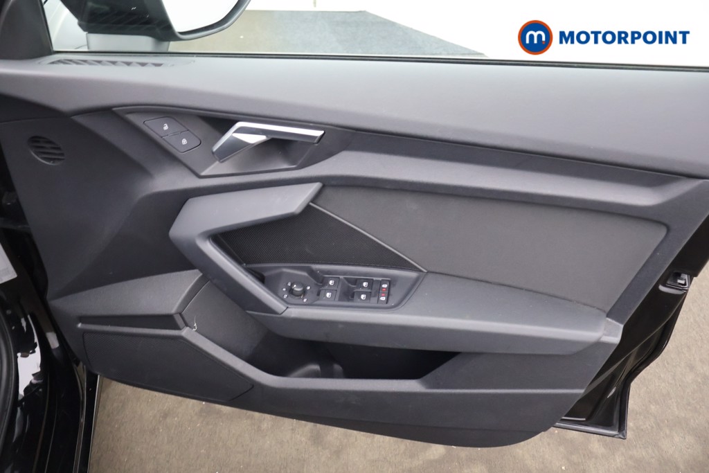 Audi A3 Technik Manual Petrol Hatchback - Stock Number (1605791) - 11th supplementary image