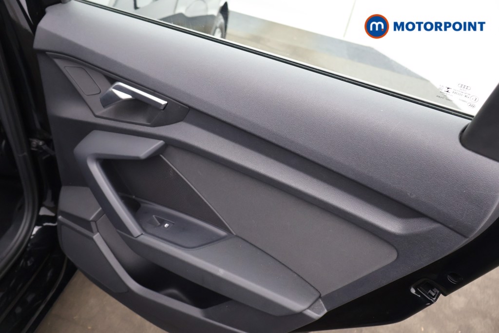 Audi A3 Technik Manual Petrol Hatchback - Stock Number (1605791) - 16th supplementary image