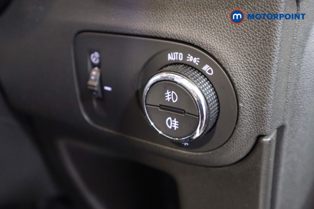 Vauxhall Crossland Ultimate Manual Petrol SUV - Stock Number (1606086) - 14th supplementary image