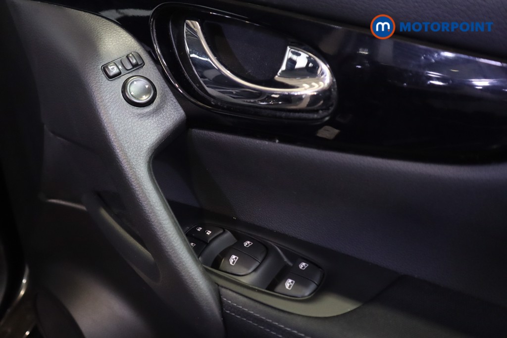 Nissan Qashqai Acenta Premium Manual Petrol SUV - Stock Number (1606092) - 13th supplementary image