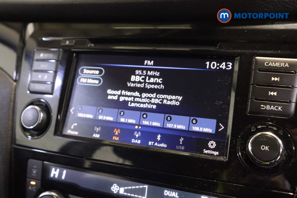 Nissan Qashqai Acenta Premium Manual Petrol SUV - Stock Number (1606092) - 17th supplementary image