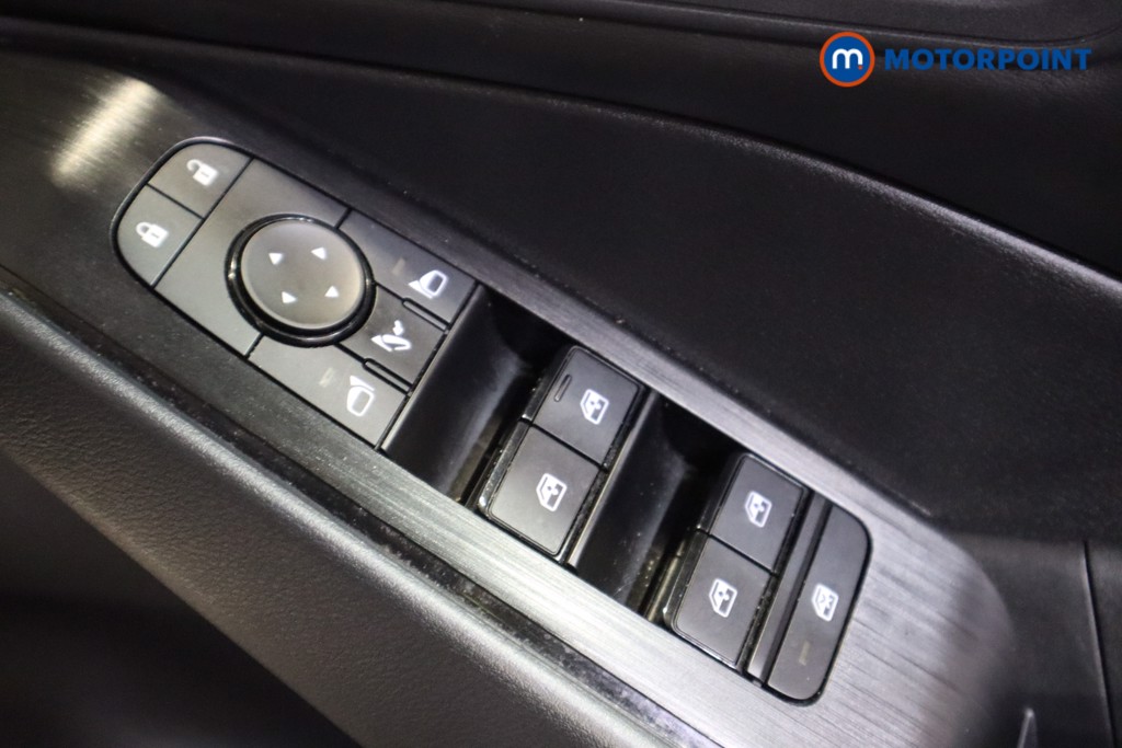 Nissan Qashqai Acenta Premium Automatic Petrol SUV - Stock Number (1606258) - 13th supplementary image