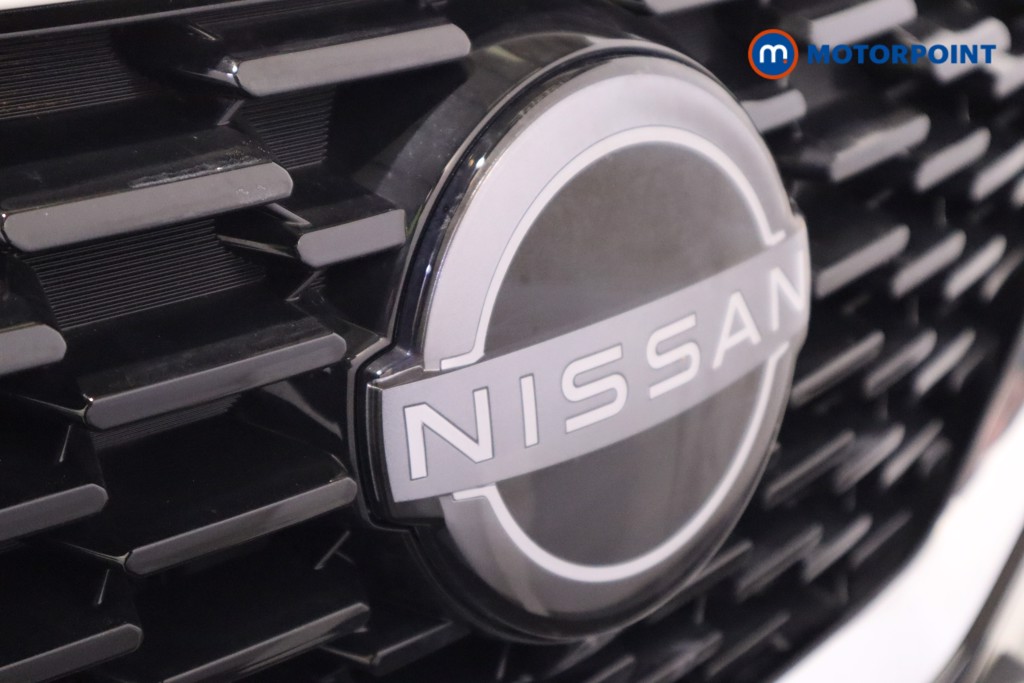 Nissan Qashqai Acenta Premium Automatic Petrol SUV - Stock Number (1606258) - 26th supplementary image