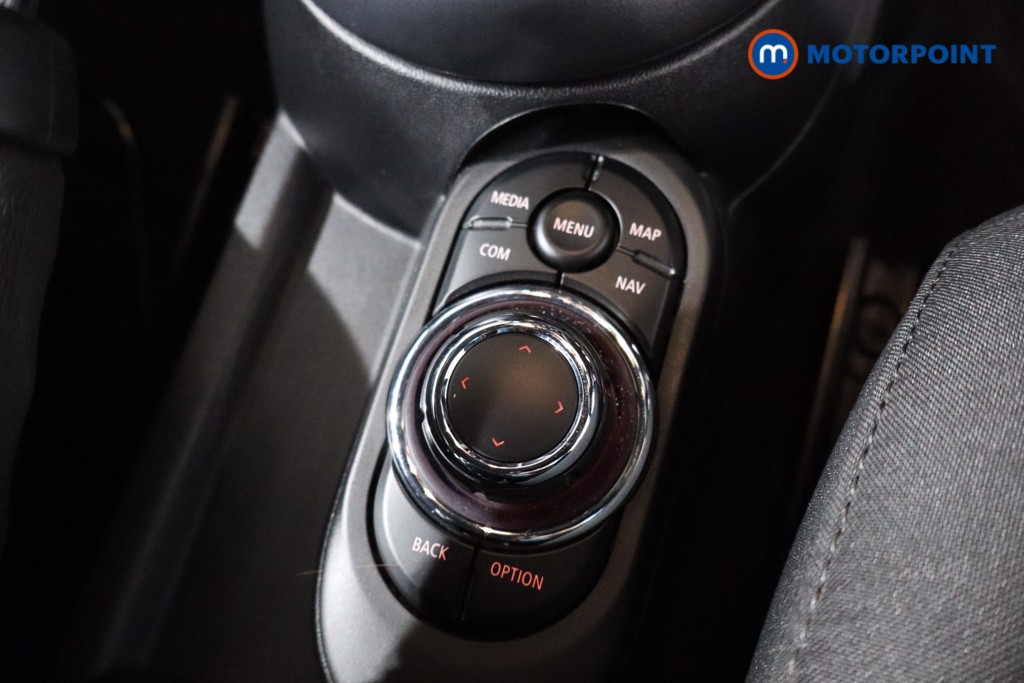 Mini Hatchback Cooper Sport Manual Petrol Hatchback - Stock Number (1606587) - 21st supplementary image