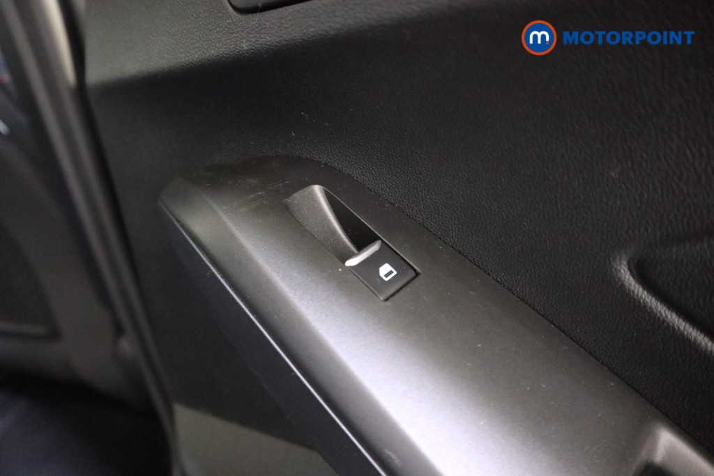 Ford Focus St-Line Manual Petrol Hatchback - Stock Number (1606612) - 18th supplementary image