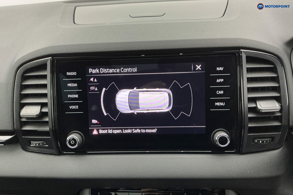Skoda Karoq Sportline Manual Petrol SUV - Stock Number (1606709) - 2nd supplementary image