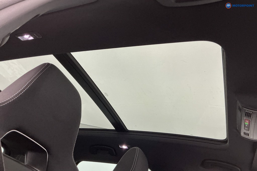 Skoda Karoq Sportline Manual Petrol SUV - Stock Number (1606709) - 20th supplementary image