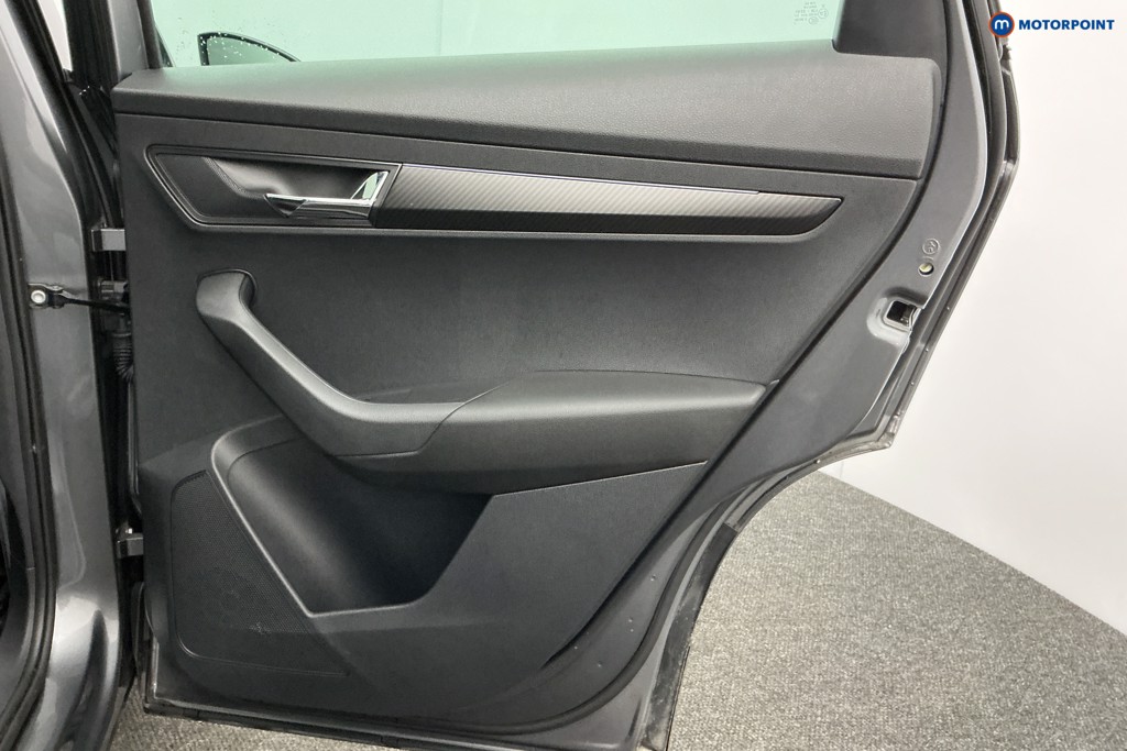 Skoda Karoq Sportline Manual Petrol SUV - Stock Number (1606709) - 26th supplementary image