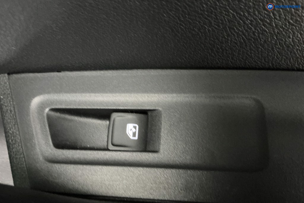 Skoda Karoq Sportline Manual Petrol SUV - Stock Number (1606709) - 27th supplementary image