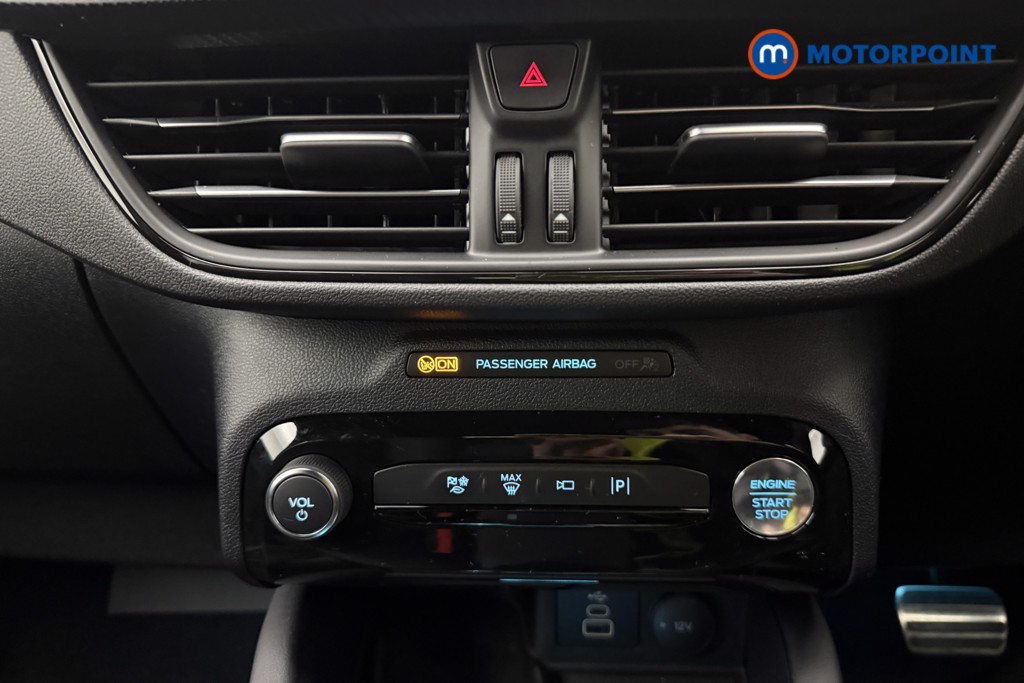 Ford Kuga St-Line X Automatic Petrol Plug-In Hybrid SUV - Stock Number (1606765) - 13th supplementary image