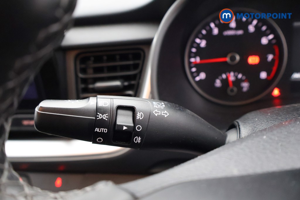 KIA Stonic 2 Manual Petrol SUV - Stock Number (1606780) - 5th supplementary image