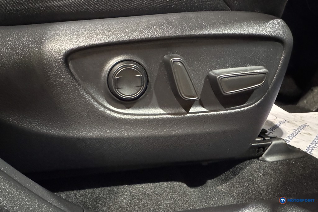 Toyota Rav4 Design Automatic Petrol Plug-In Hybrid SUV - Stock Number (1606903) - 16th supplementary image