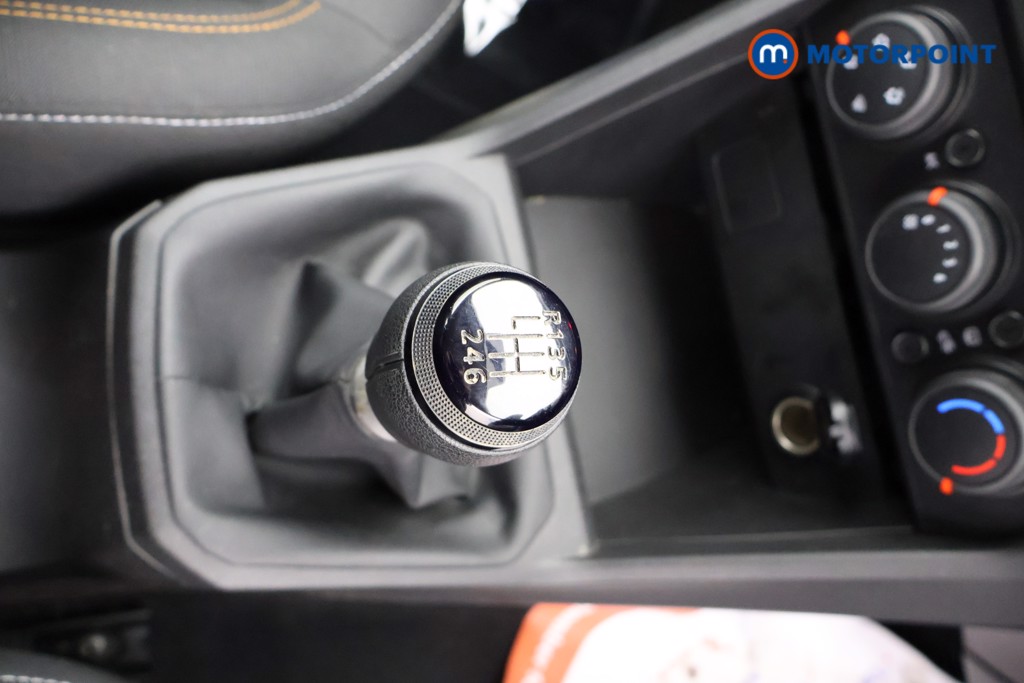 Dacia Sandero Stepway Essential Manual Petrol Hatchback - Stock Number (1606946) - 10th supplementary image