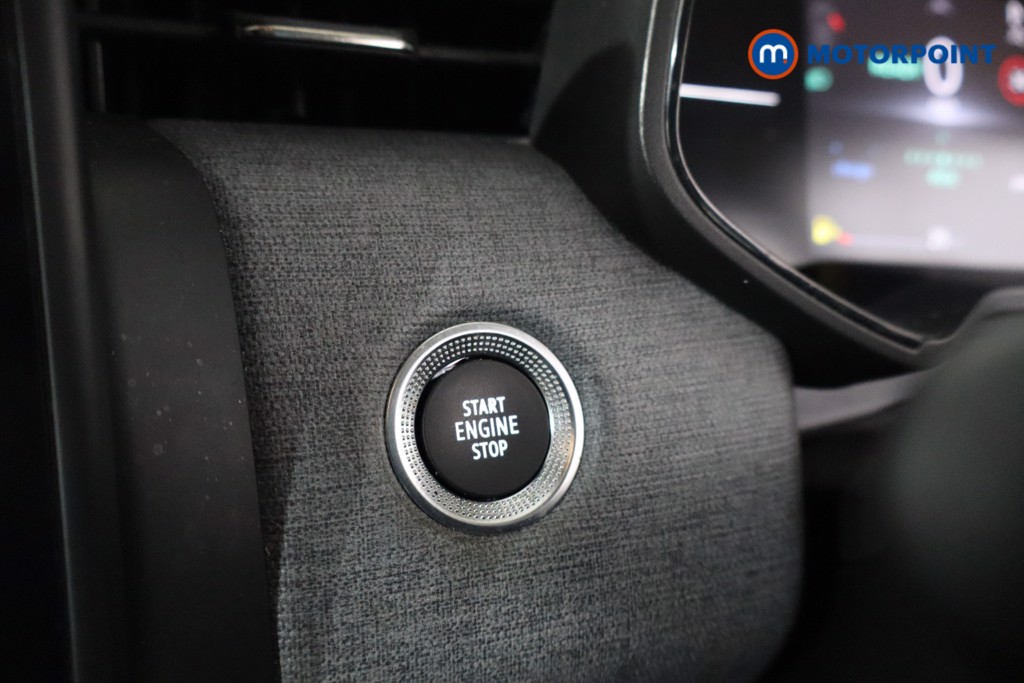 Renault Clio Evolution Automatic Petrol-Electric Hybrid Hatchback - Stock Number (1607029) - 17th supplementary image