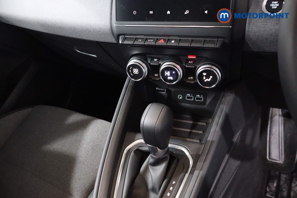 Renault Clio Evolution Automatic Petrol-Electric Hybrid Hatchback - Stock Number (1607029) - 18th supplementary image