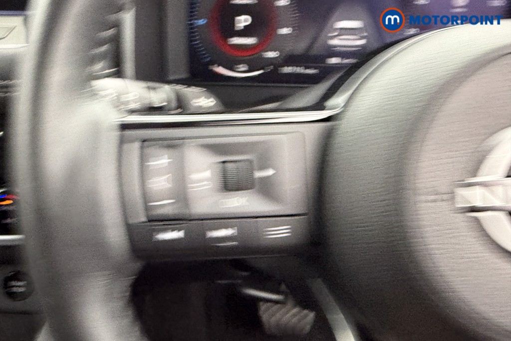 Nissan X-Trail N-Connecta Automatic Petrol-Electric Hybrid SUV - Stock Number (1607337) - 12th supplementary image