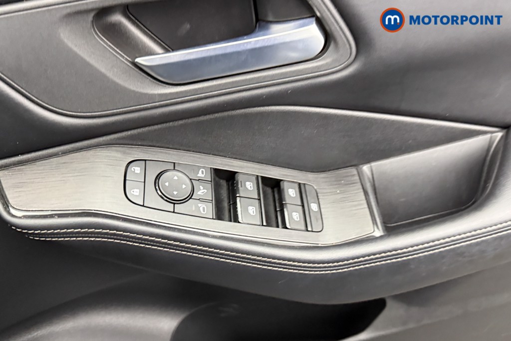 Nissan X-Trail N-Connecta Automatic Petrol-Electric Hybrid SUV - Stock Number (1607337) - 15th supplementary image