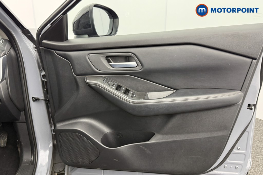 Nissan X-Trail N-Connecta Automatic Petrol-Electric Hybrid SUV - Stock Number (1607337) - 16th supplementary image