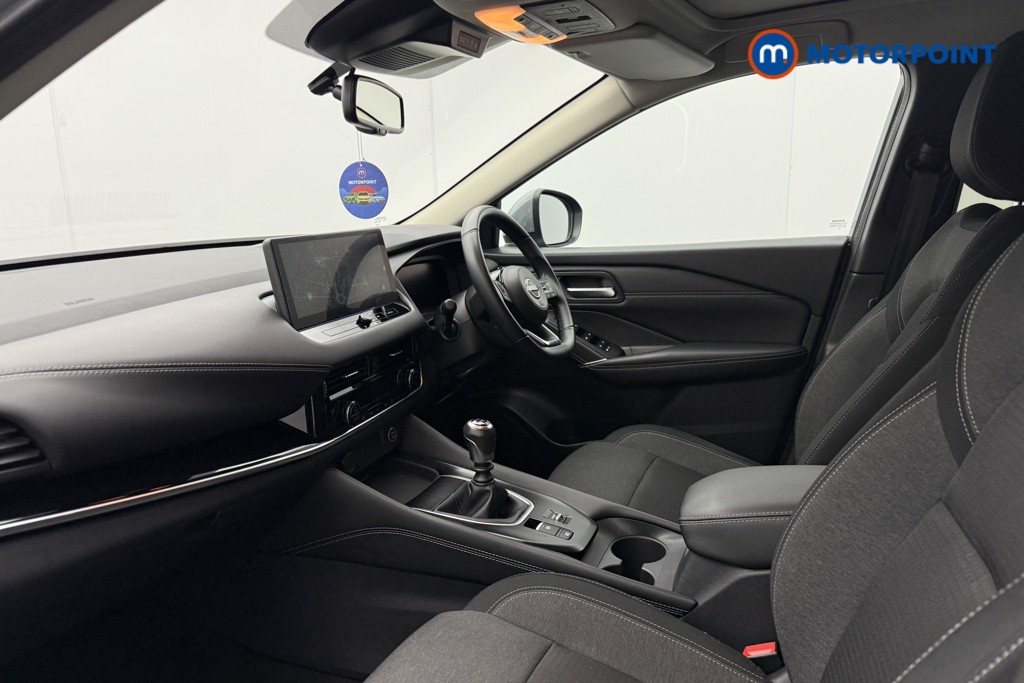 Nissan Qashqai N-Connecta Manual Petrol SUV - Stock Number (1590000) - 5th supplementary image