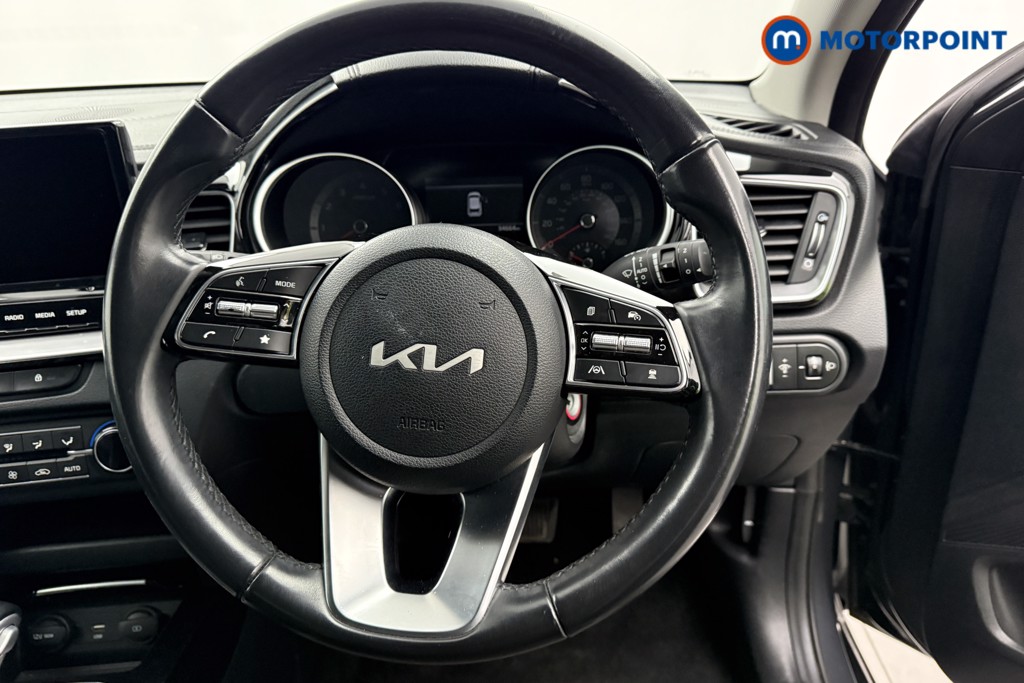 KIA Ceed 3 Automatic Petrol Hatchback - Stock Number (1590159) - 2nd supplementary image