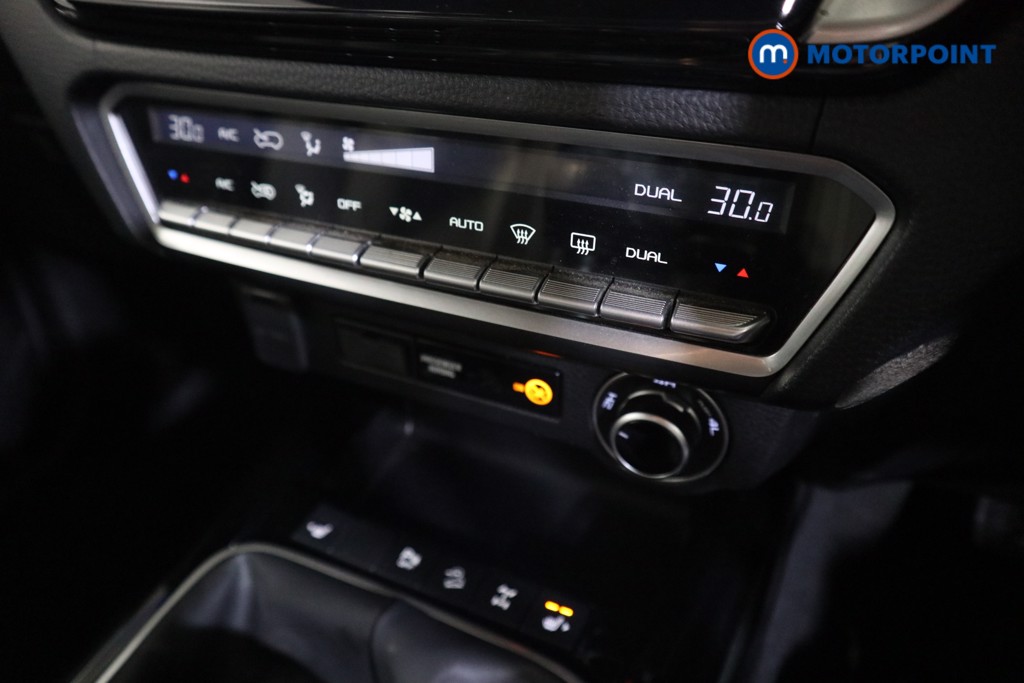 Isuzu D-Max V-Cross Manual Diesel Double Cab Pick-Up - Stock Number (1591073) - 8th supplementary image