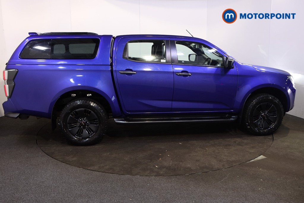 Isuzu D-Max V-Cross Manual Diesel Double Cab Pick-Up - Stock Number (1591073) - Drivers side