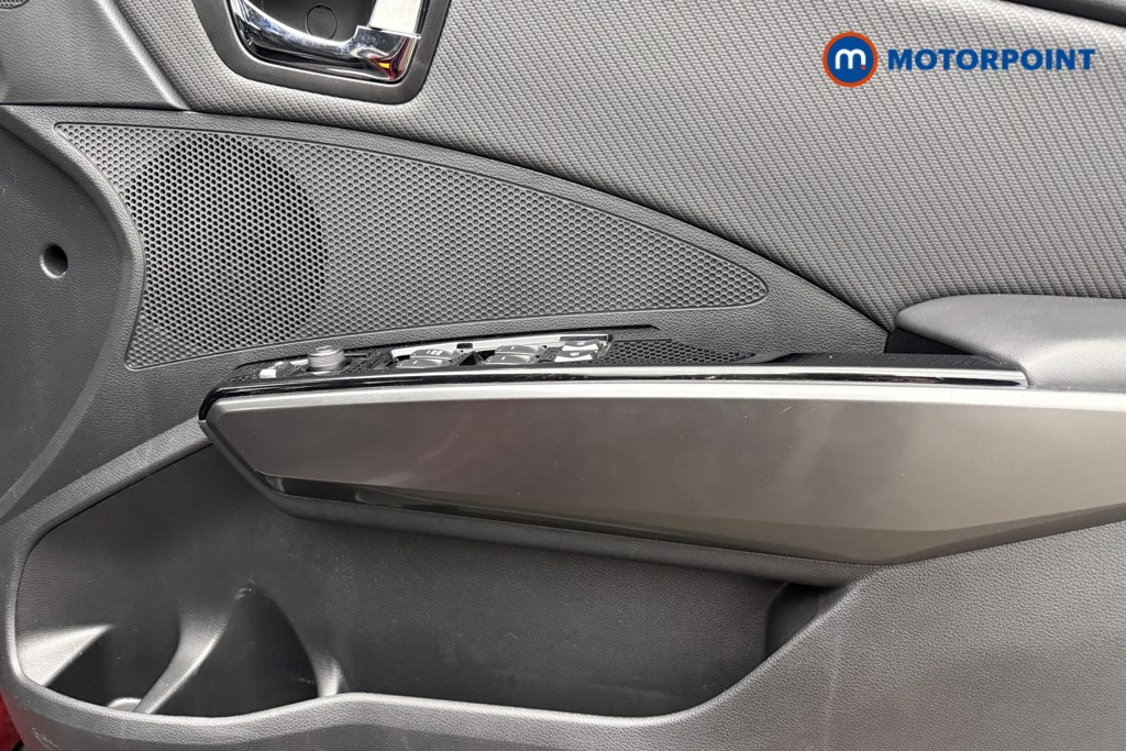 Ssangyong Tivoli Ultimate Manual Diesel SUV - Stock Number (1591440) - 17th supplementary image