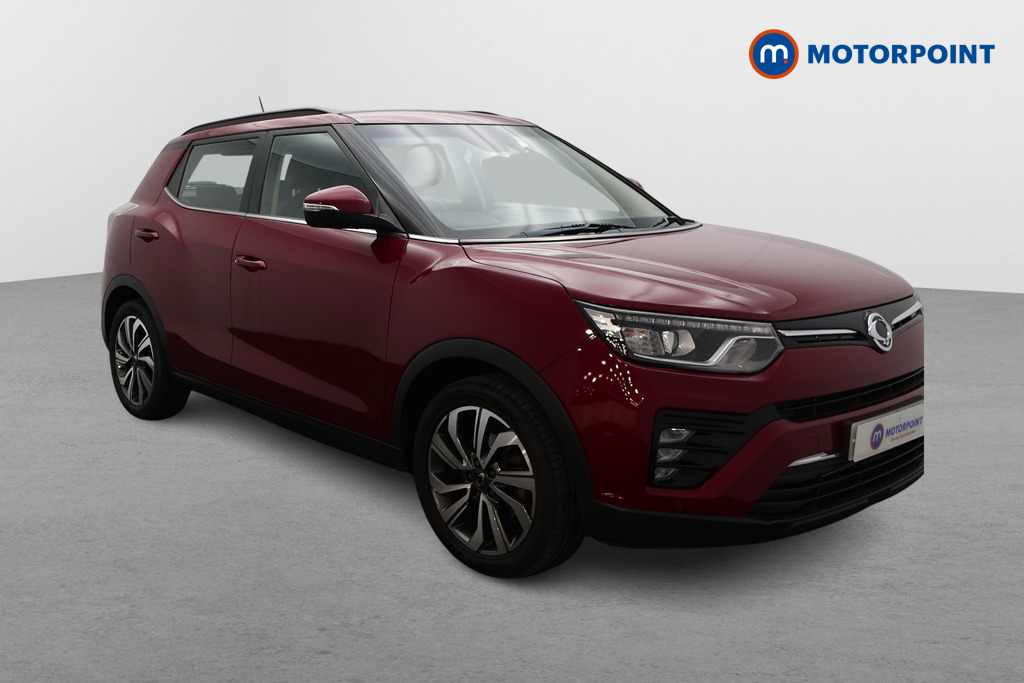 Ssangyong Tivoli Ultimate Manual Diesel SUV - Stock Number (1591440) - Drivers side front corner