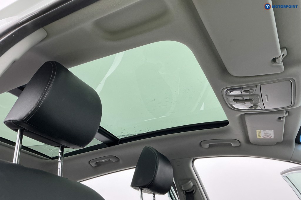 KIA Sportage 4 Automatic Petrol SUV - Stock Number (1595865) - 4th supplementary image