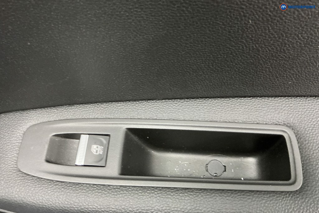 Renault Captur Techno Automatic Petrol-Electric Hybrid SUV - Stock Number (1596809) - 28th supplementary image