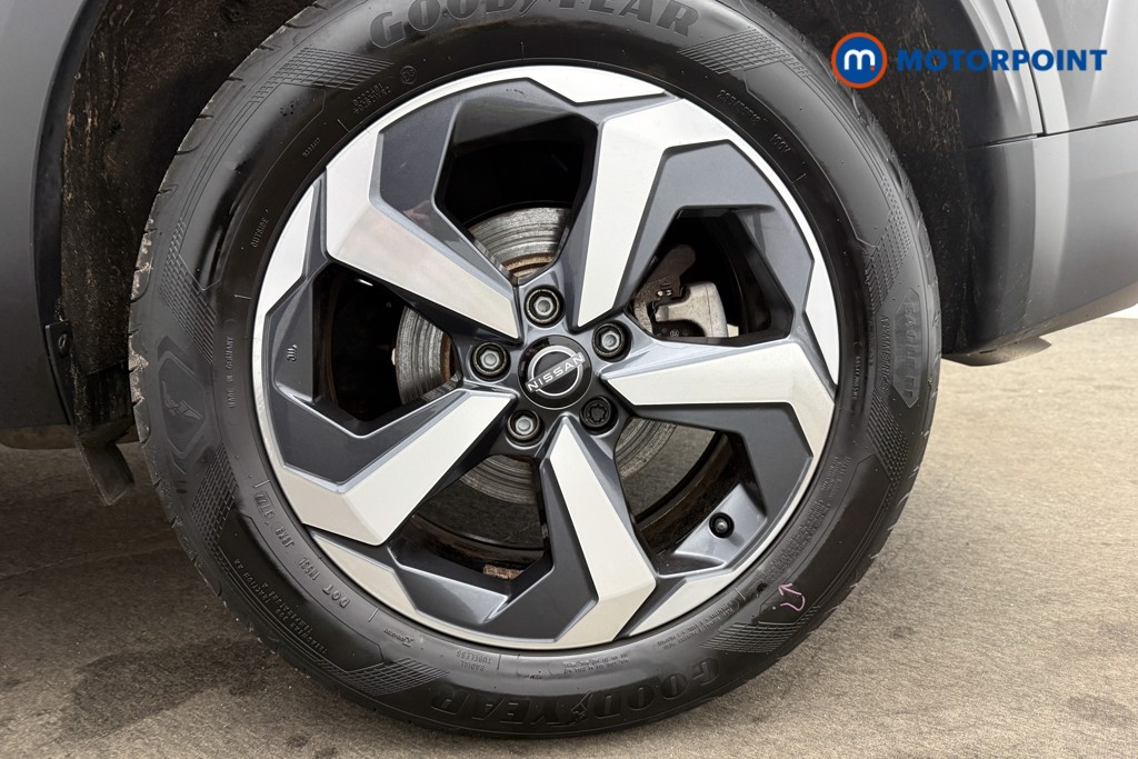 Nissan Qashqai N-Connecta Automatic Petrol-Electric Hybrid SUV - Stock Number (1597314) - 13th supplementary image