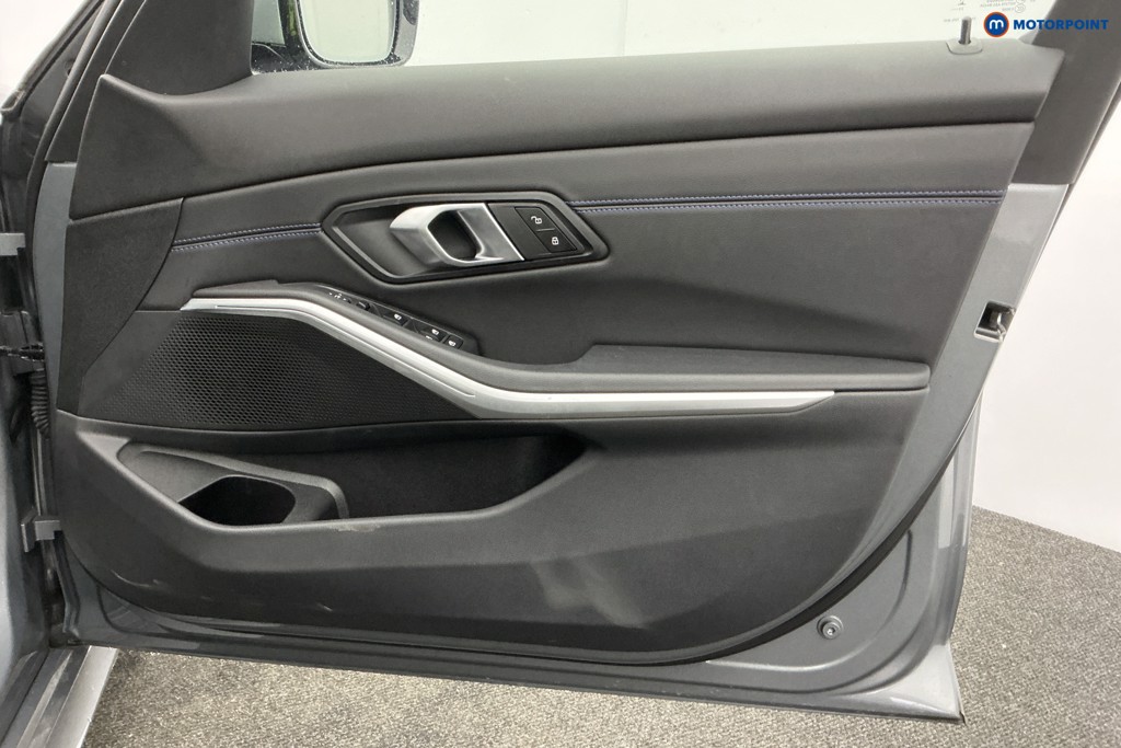 BMW 3 Series M Sport Automatic Petrol Saloon - Stock Number (1597721) - 27th supplementary image