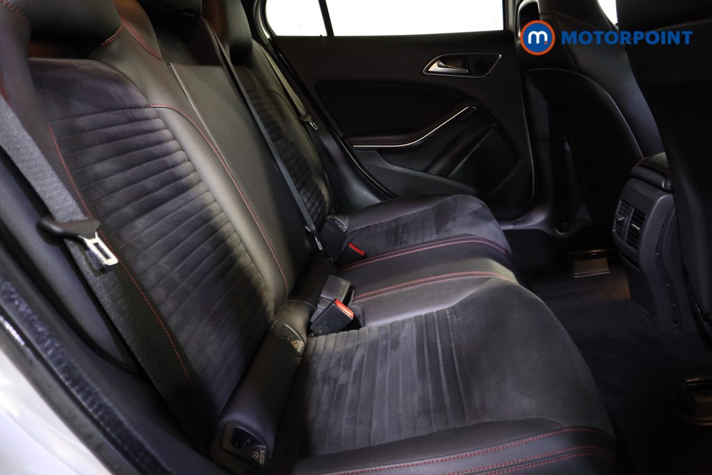 Mercedes-Benz GLA Amg Line Automatic Diesel SUV - Stock Number (1598410) - 16th supplementary image