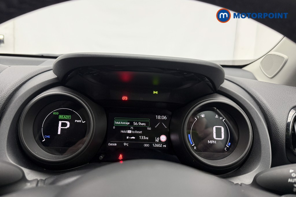 Toyota Yaris Cross Icon Automatic Petrol-Electric Hybrid Estate - Stock Number (1598754) - 5th supplementary image