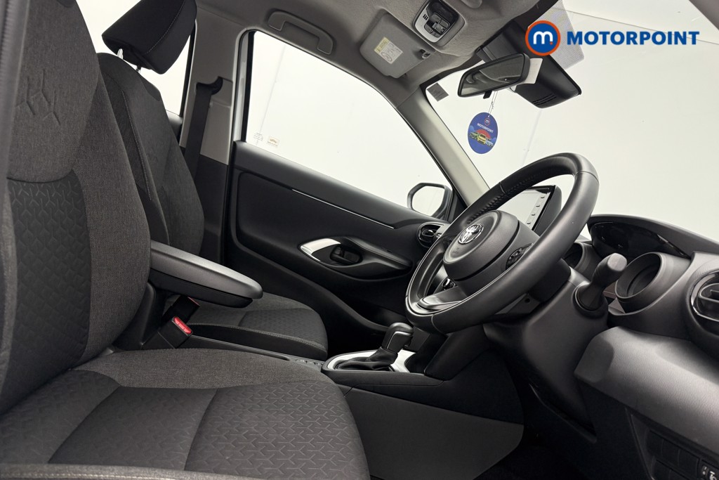 Toyota Yaris Cross Icon Automatic Petrol-Electric Hybrid Estate - Stock Number (1598754) - 7th supplementary image