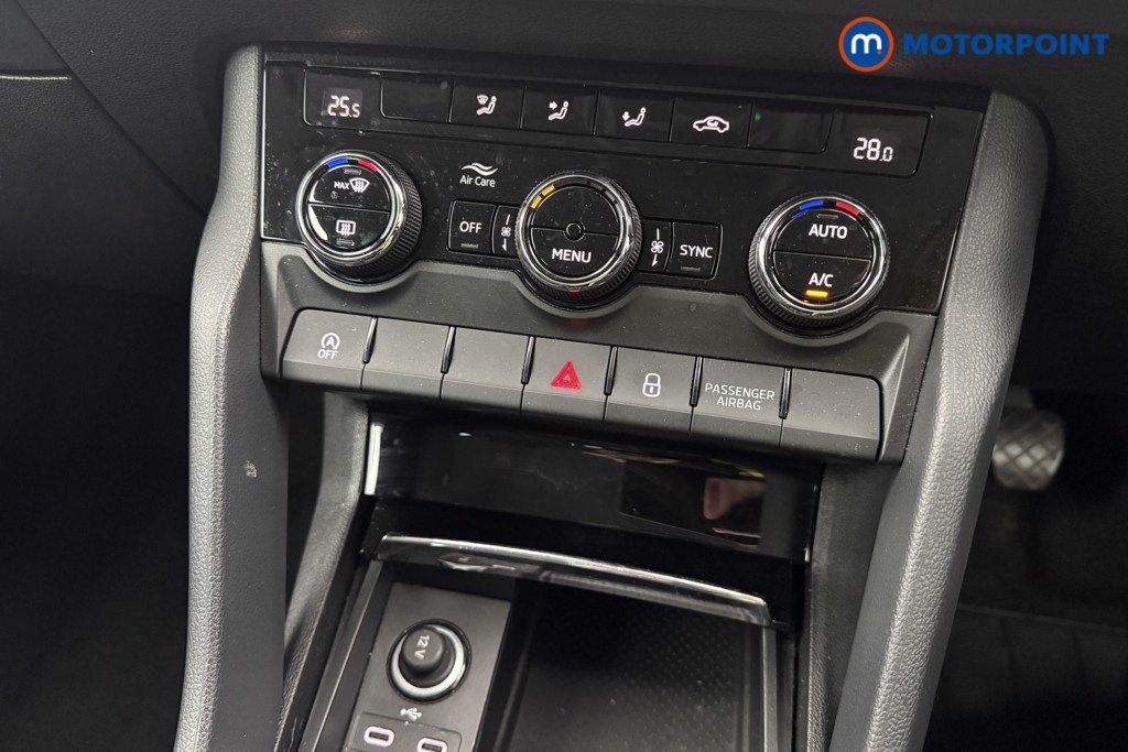 Skoda Karoq Se Drive Manual Petrol SUV - Stock Number (1599357) - 14th supplementary image