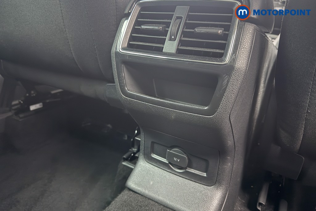 Skoda Karoq Se Drive Manual Petrol SUV - Stock Number (1599357) - 23rd supplementary image