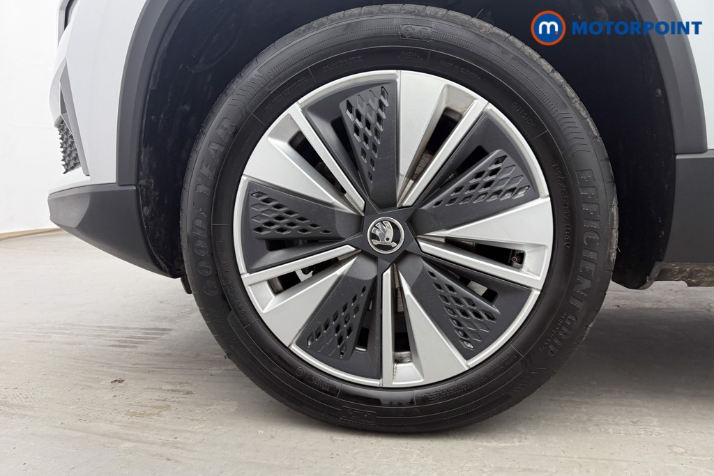 Skoda Karoq Se Drive Manual Petrol SUV - Stock Number (1599357) - 30th supplementary image