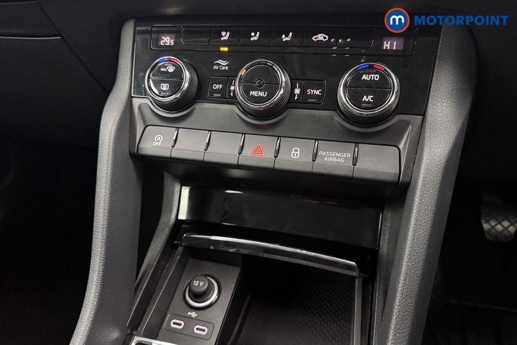 Skoda Karoq Se Drive Manual Petrol SUV - Stock Number (1599368) - 15th supplementary image