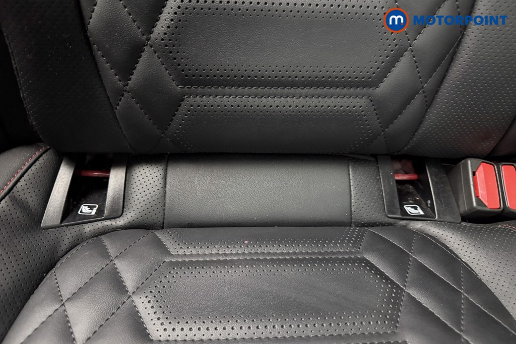 Ford Focus St-Line X Manual Petrol Estate - Stock Number (1600412) - 27th supplementary image