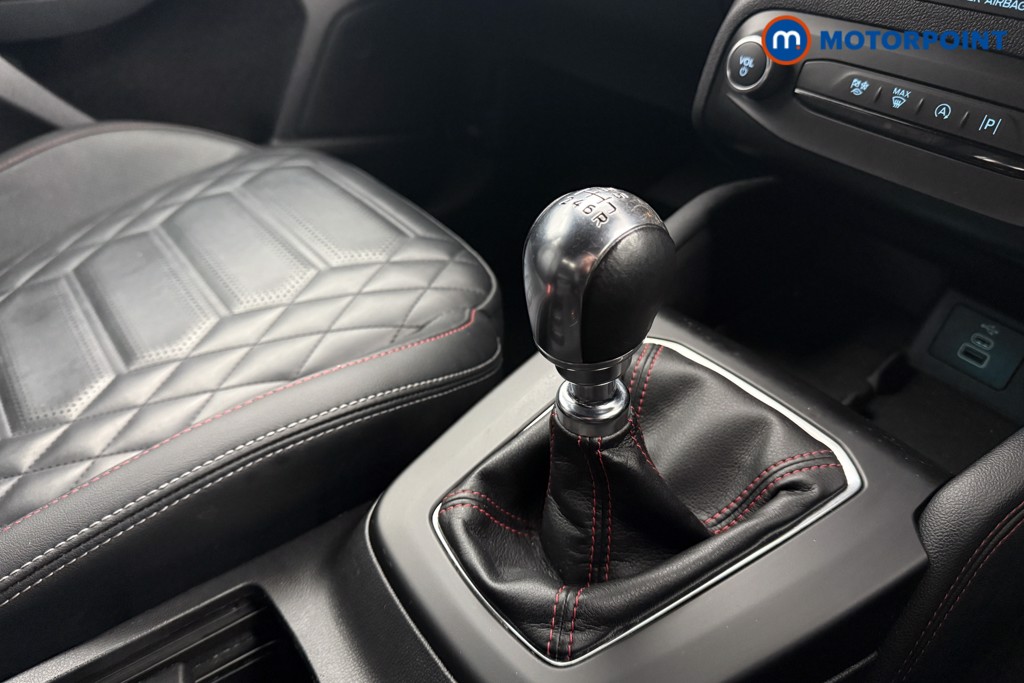 Ford Focus St-Line X Manual Petrol Hatchback - Stock Number (1600422) - 17th supplementary image
