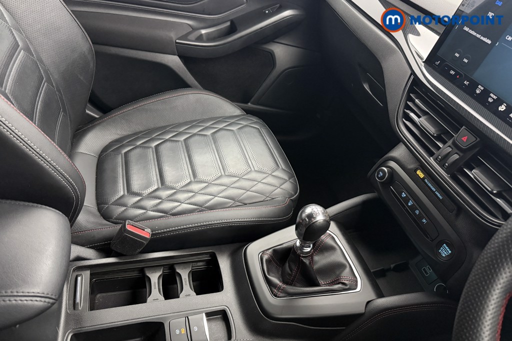 Ford Focus St-Line X Manual Petrol Hatchback - Stock Number (1600422) - 19th supplementary image