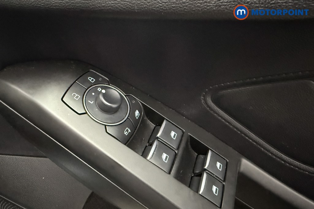 Ford Focus St-Line X Manual Petrol Hatchback - Stock Number (1600422) - 22nd supplementary image