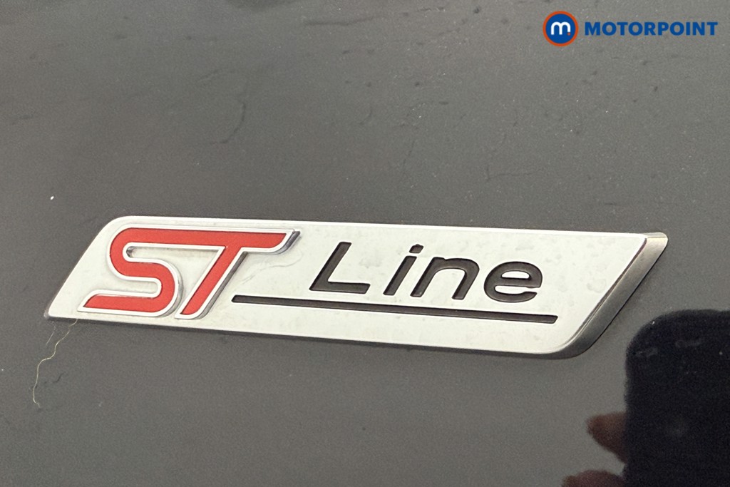 Ford Focus St-Line X Manual Petrol Hatchback - Stock Number (1600422) - 33rd supplementary image