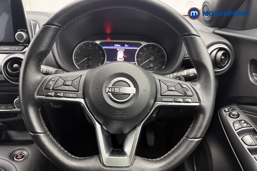 Nissan Juke N-Connecta Automatic Petrol SUV - Stock Number (1600668) - 5th supplementary image