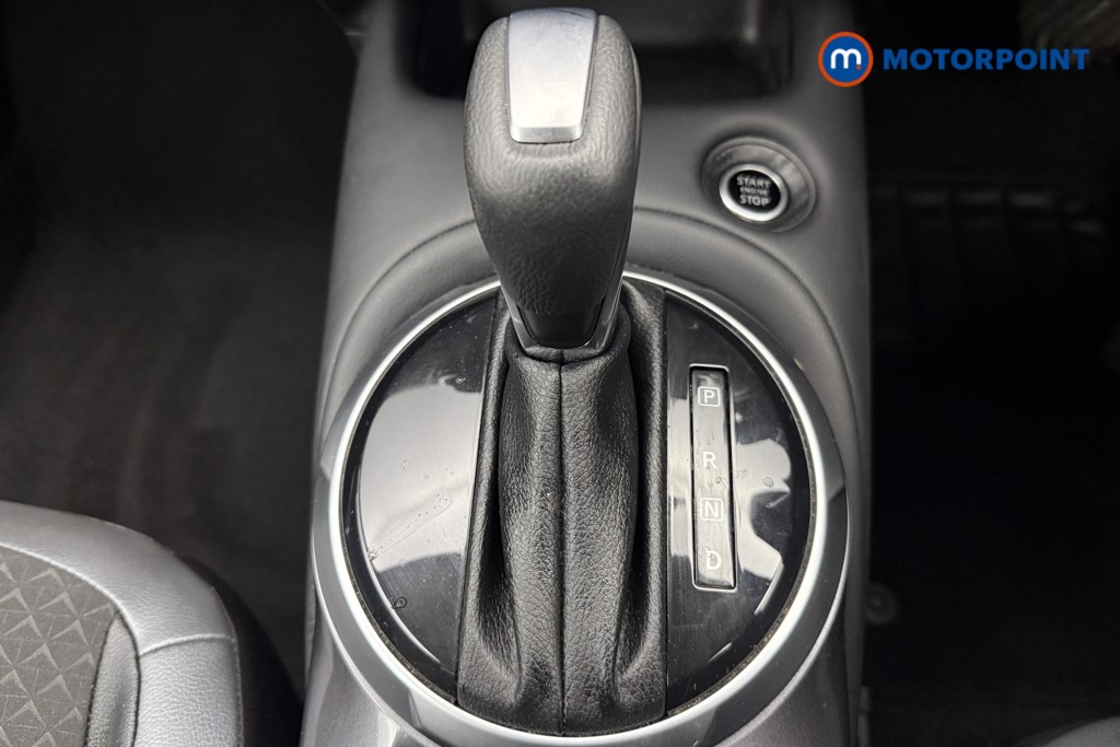 Nissan Juke N-Connecta Automatic Petrol SUV - Stock Number (1600668) - 7th supplementary image