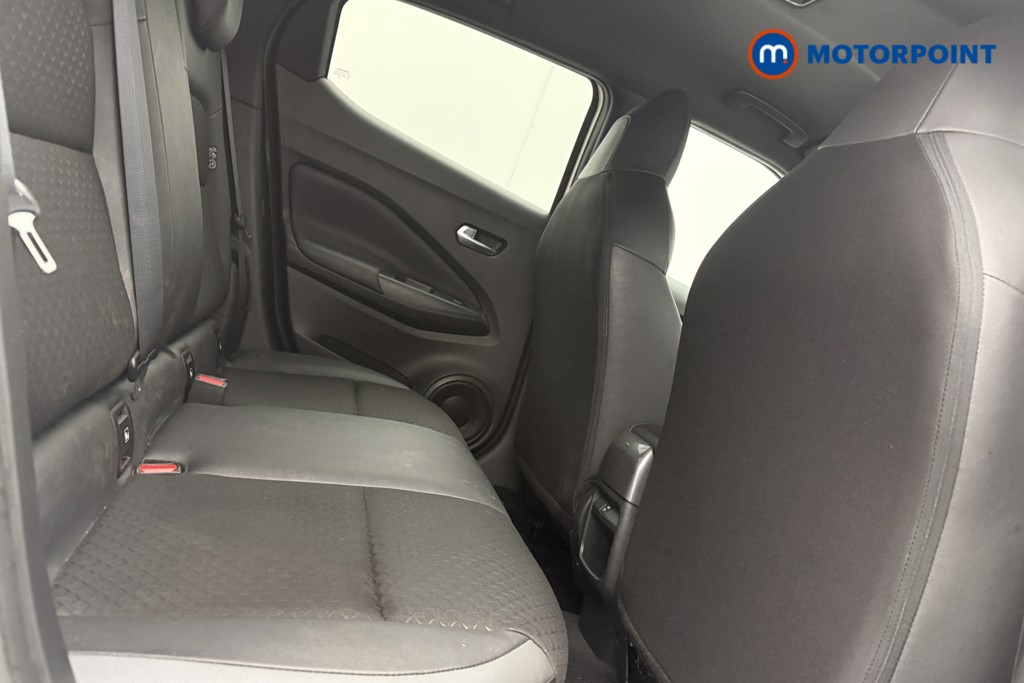 Nissan Juke N-Connecta Automatic Petrol SUV - Stock Number (1600668) - 9th supplementary image