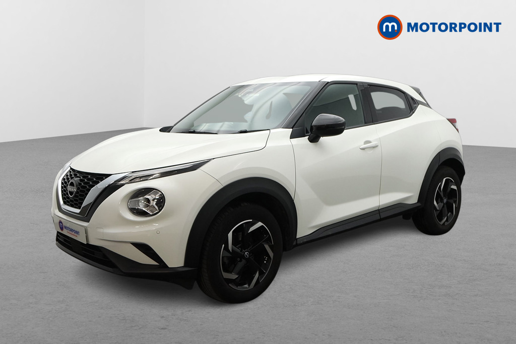 Nissan Juke N-Connecta Automatic Petrol SUV - Stock Number (1600668) - Passenger side front corner
